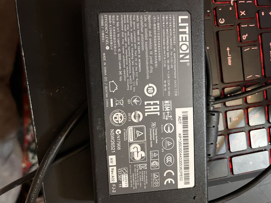 Продам ИГРОВОЙ ноутбук ACER 932гб