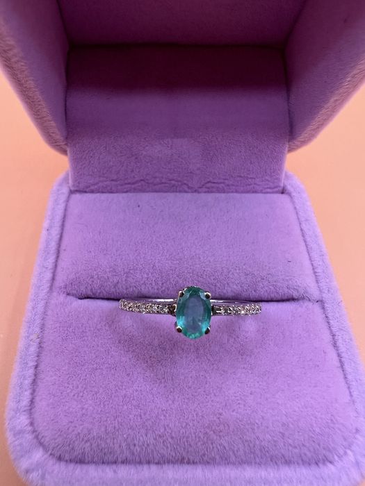 Продам золотое кольцо.