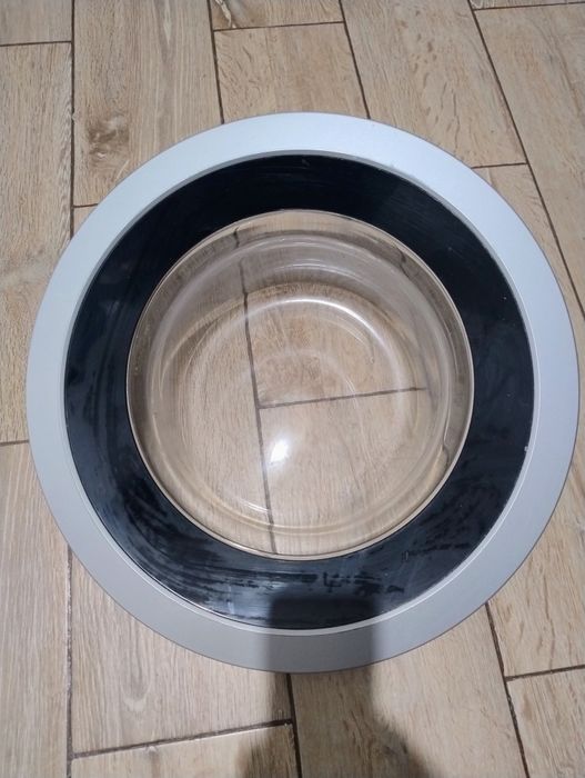 Vând ușă, hublou mașina de spălat Beko