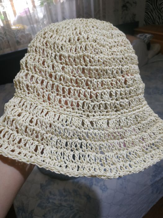 Изработвам шапки(капели) от хартиена прежда