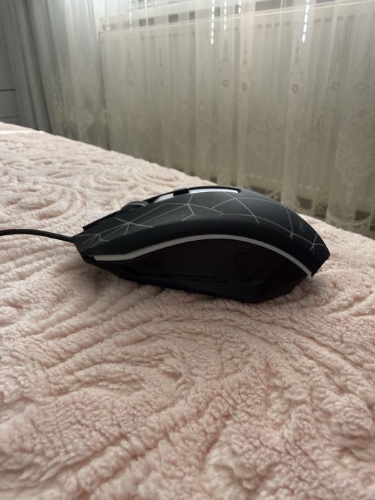Se vinde mouse de gaming