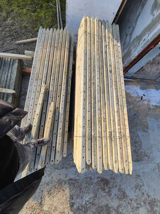 Stalpi rezistenti Beton - Gard / 2.5m / 2.7m / 3m