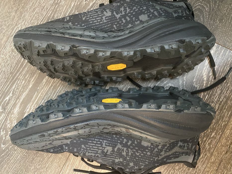 Adidasi Hoka 35,5-36