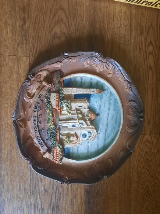 Декорация сувенир 24 см