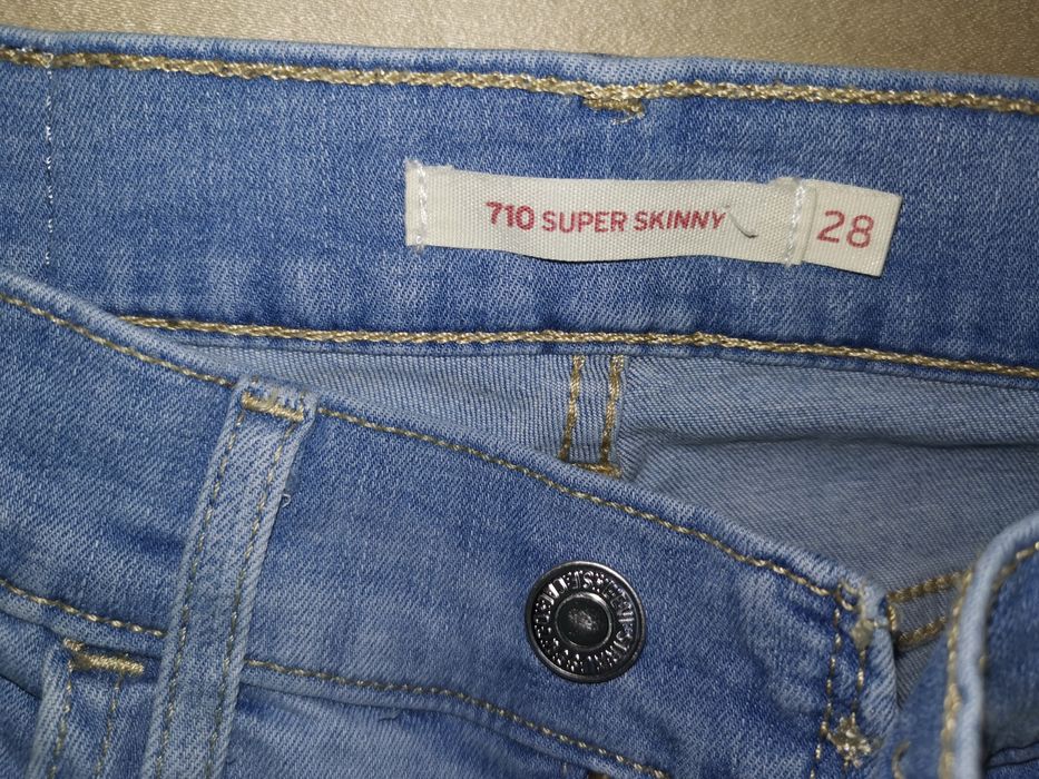 Дамски дънки Levi's и Diesel