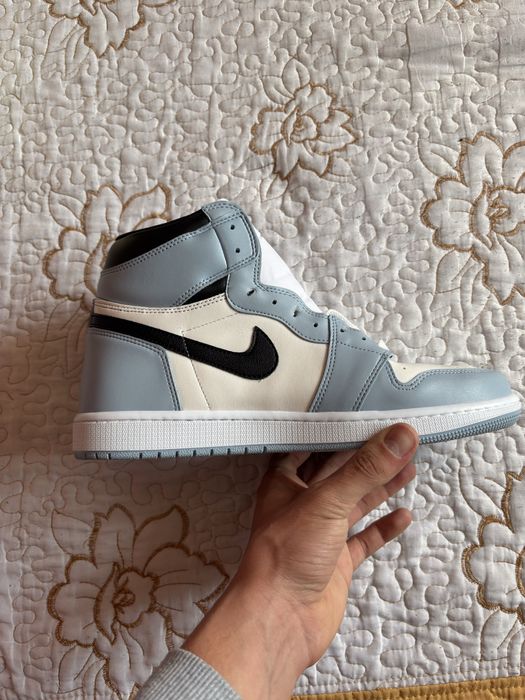 Jordan 1 baby blue