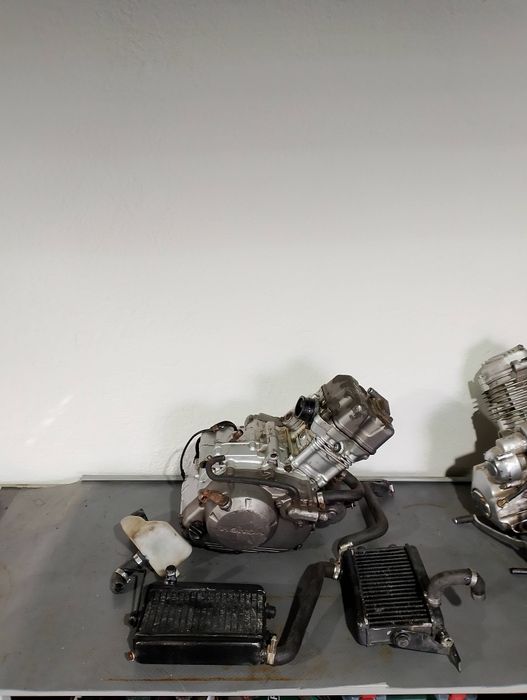 Motor honda cbr 125