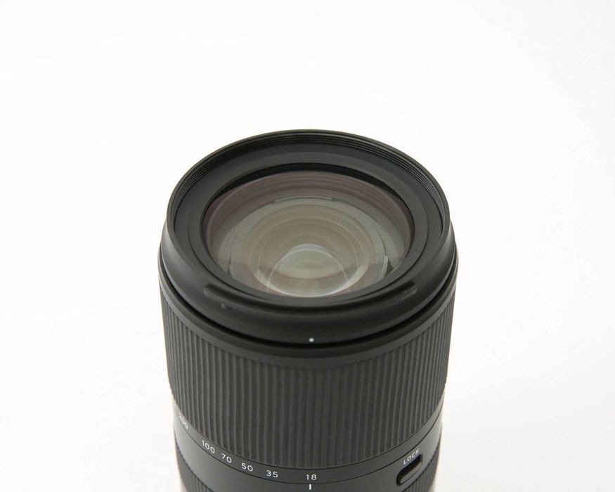 Tamron 18-300mm Obiectiv Foto F3.5-6.3 Di III-A VC VXD Sony E. Nou!