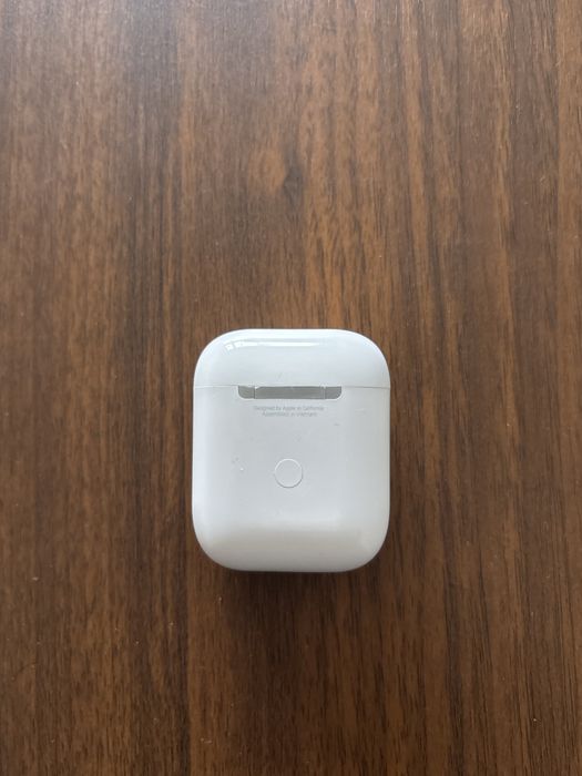 Airpods(Б/У),оригинальный.