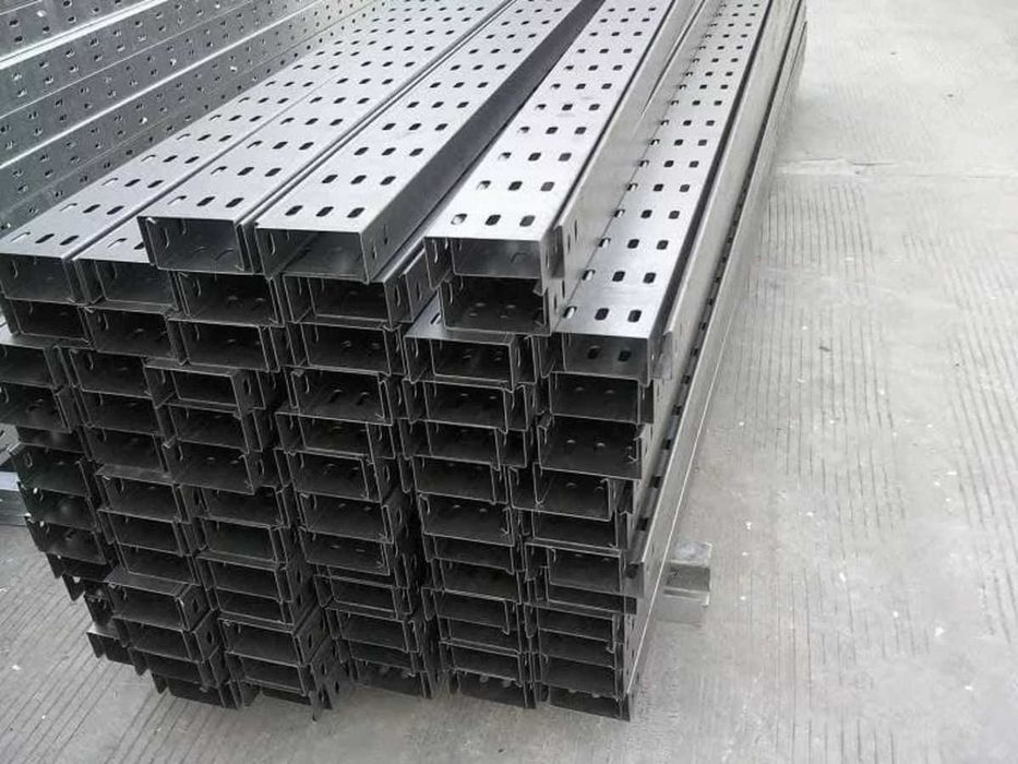 Перфорированный металлический лоток