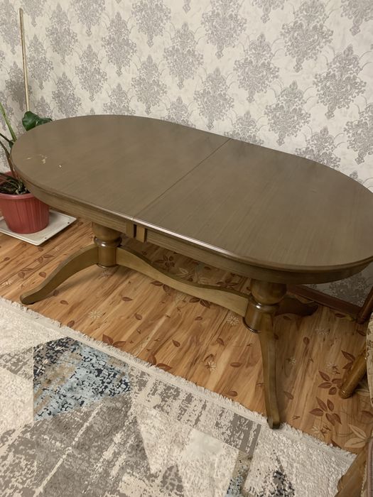 Стол гостевой