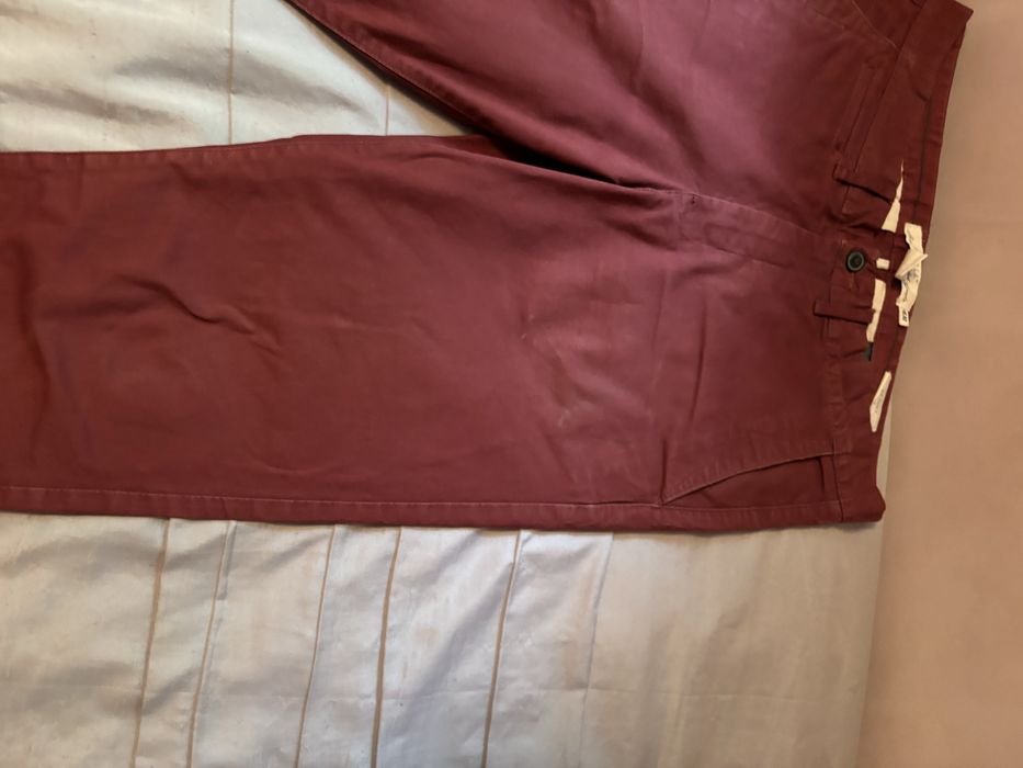 Панталон цвят бордо, използван