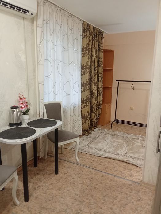 Салам две квартиры срочно,в районе стрелки