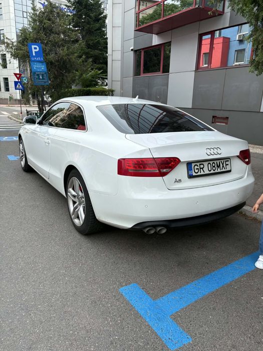 Vand audi a5 coupe 2011. 2.0 tdi 170cp