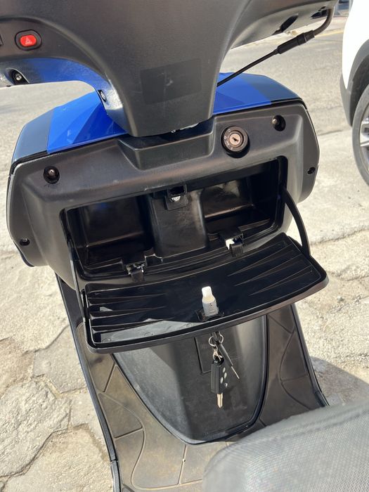 Продам скутер Li-fan lf50qt