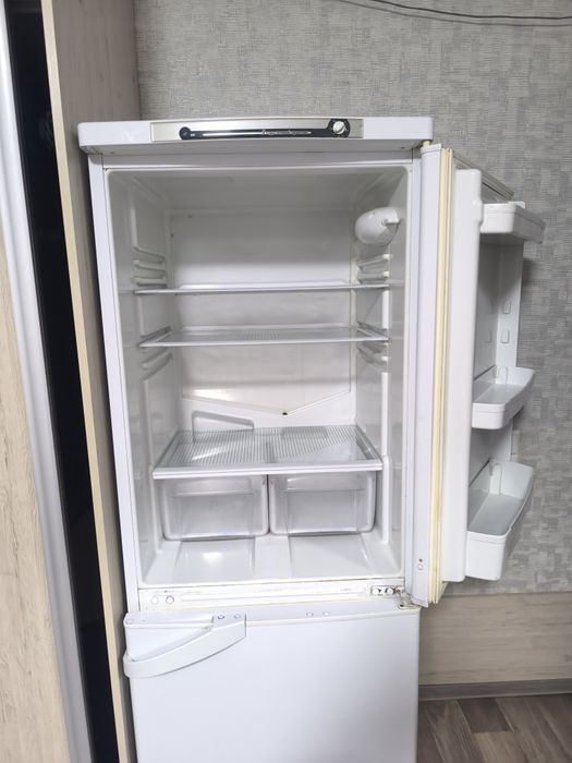 Продам холодильник б/у