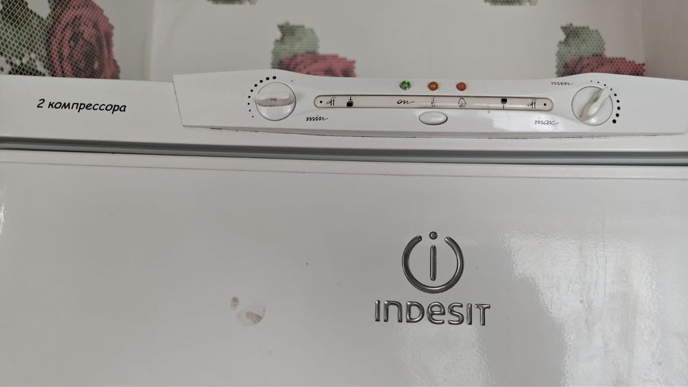Холодильник indesit бу