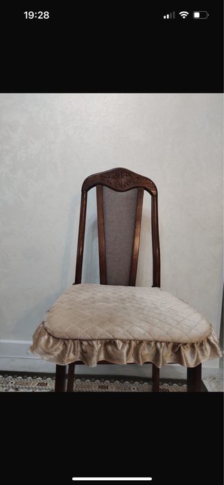 Продам стулья новые