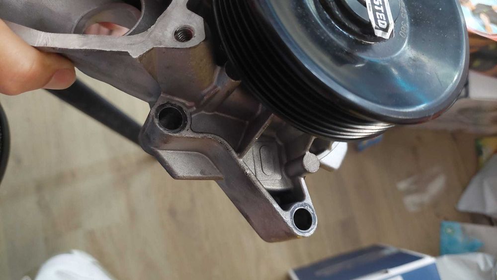 Водна помпа SKF VKPC 88645