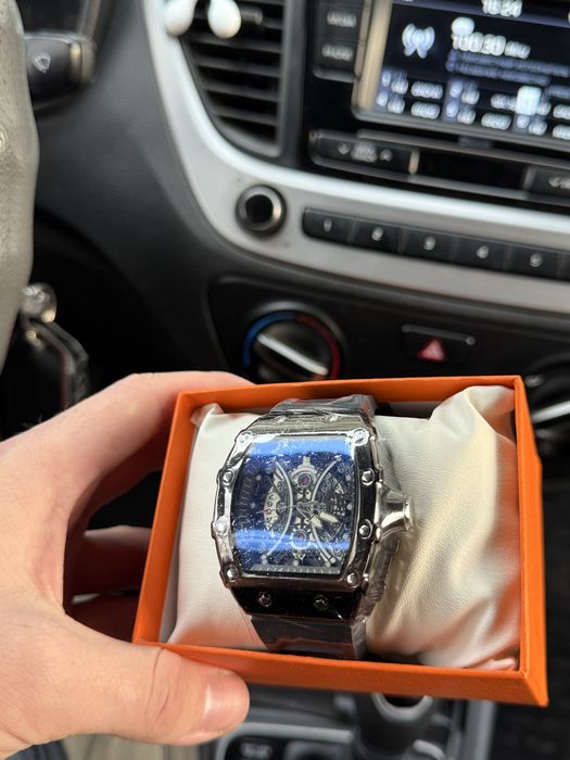 Часы мужские новые