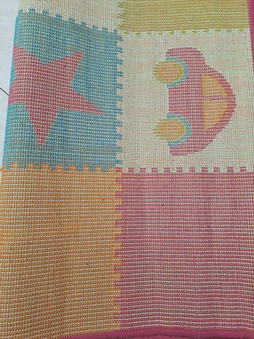 Пъстри и весели, детски килими с размери 1,20м. X 1,70м.