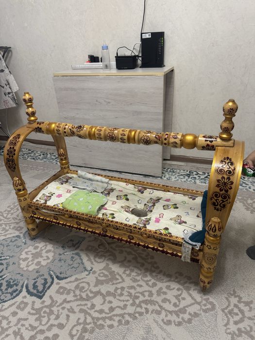 Продам бесик в хорошем состояний !