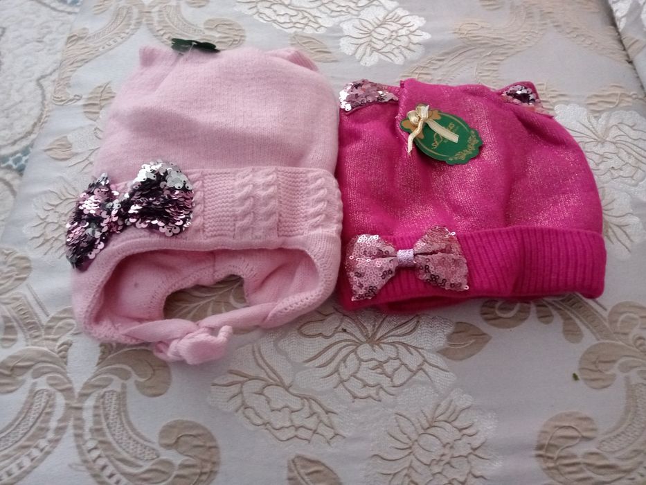 Продаю шапки детский