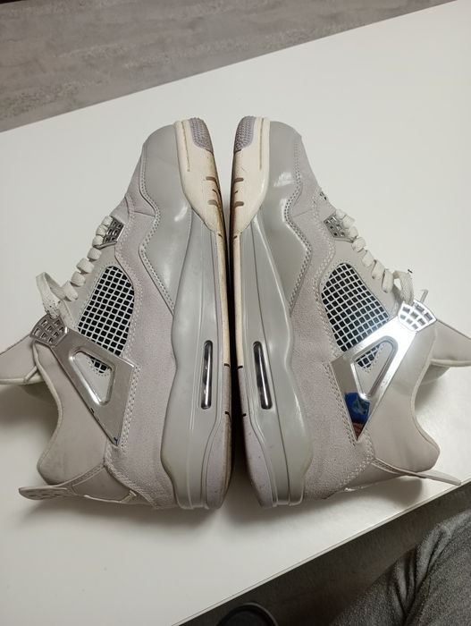 Jordan retro 4...
