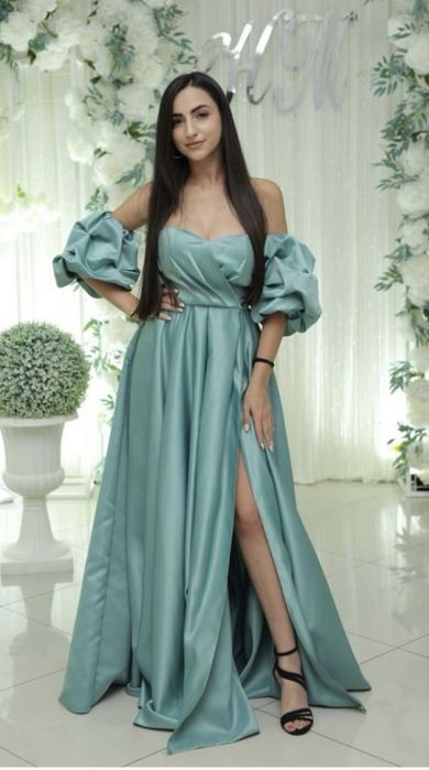 Продам шикарное вечерные платье