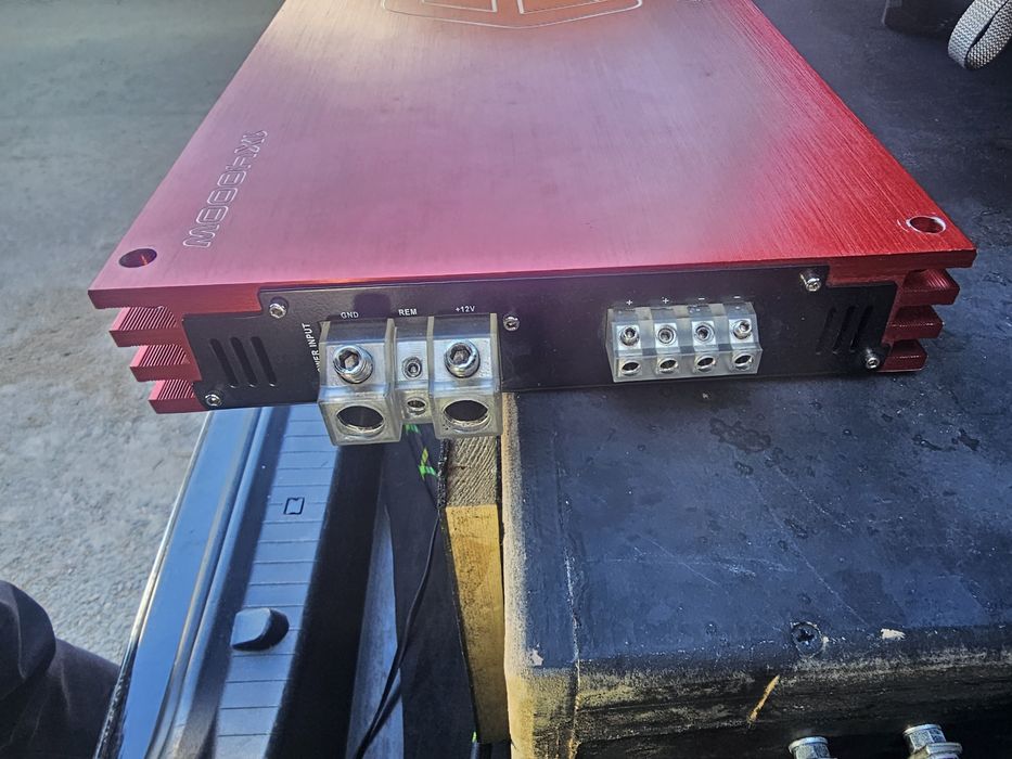 Усилвател моноблок ural rt 1.4000