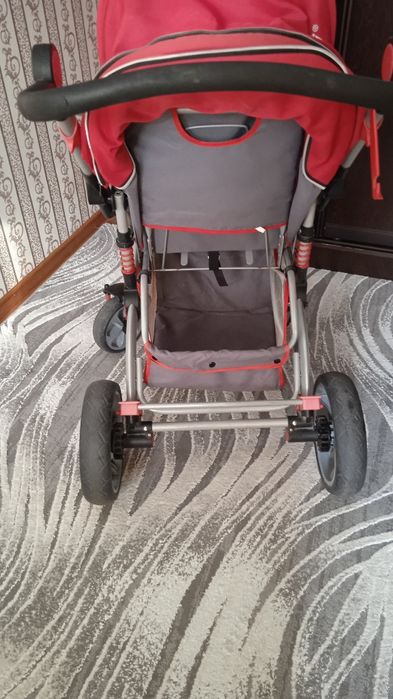 Детская коляска.