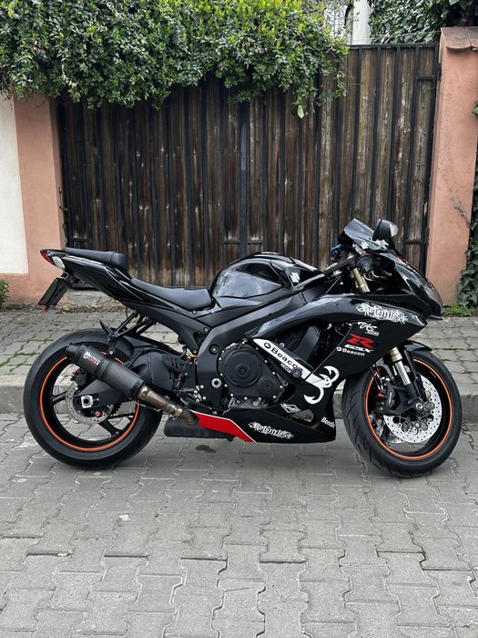 Suzuki GSXR 600 K8