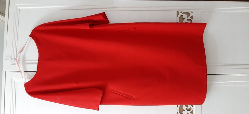 Продаю платья, размеры 52, 54