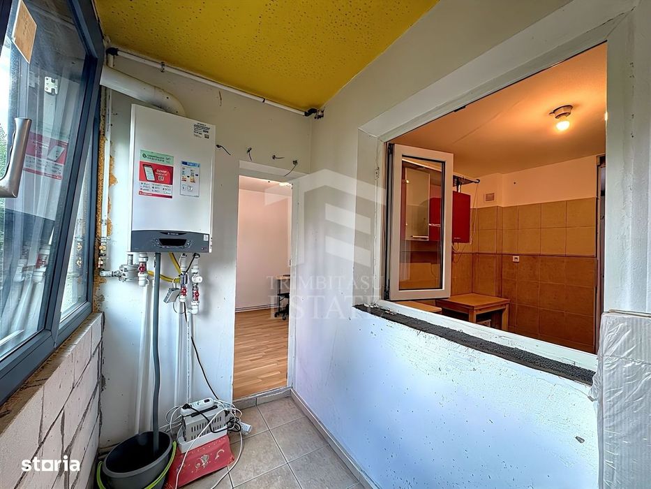 3 camere et 3 bloc 1981 2 băi Centrală proprie Metrou Gorjului 7 min