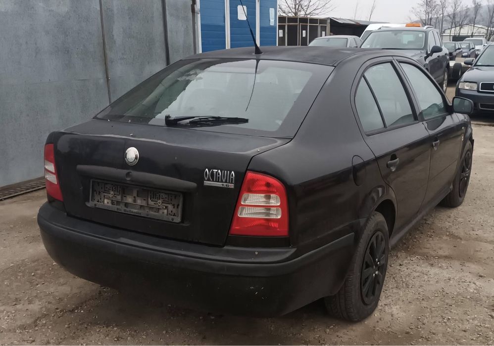 Dezmembrez Skoda Octavia 1.6 benzina BFQ