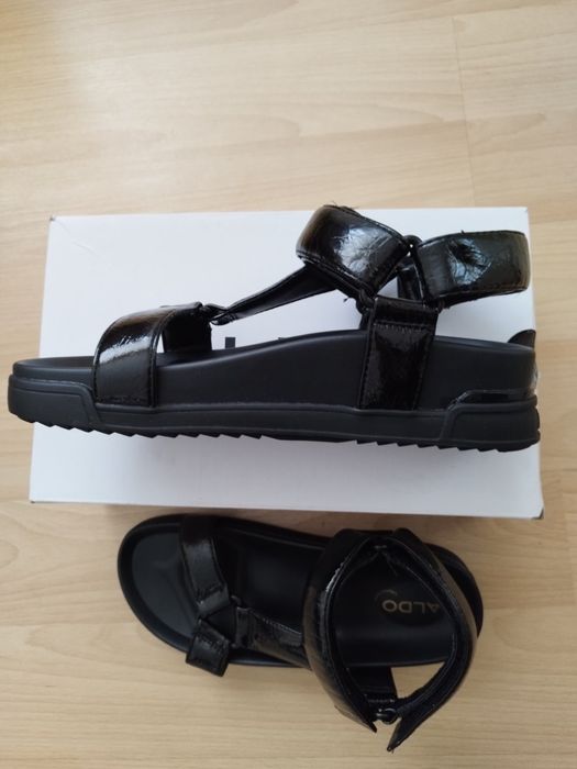 Дамски сандали Aldo 38