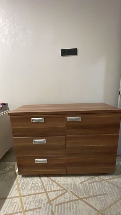 Продается комод в хорошем состояние