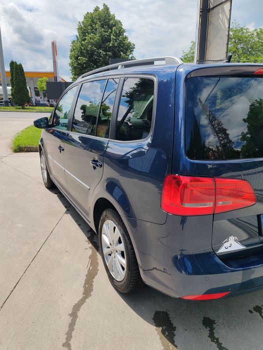 VOLKSWAGEN Touran 2012 — imagine 3