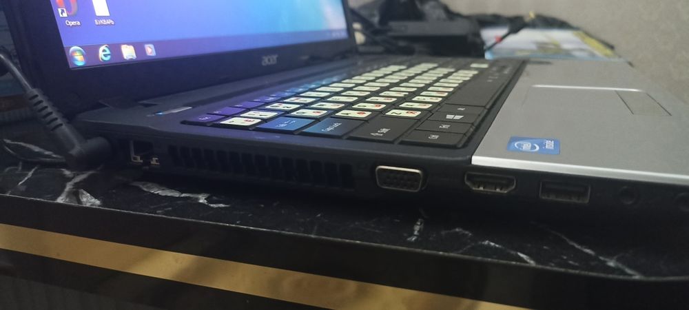 Sotilinadi  bitta joyda turgan