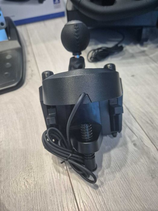 Волан Logitech G29 Чисто Нов + Shifter
