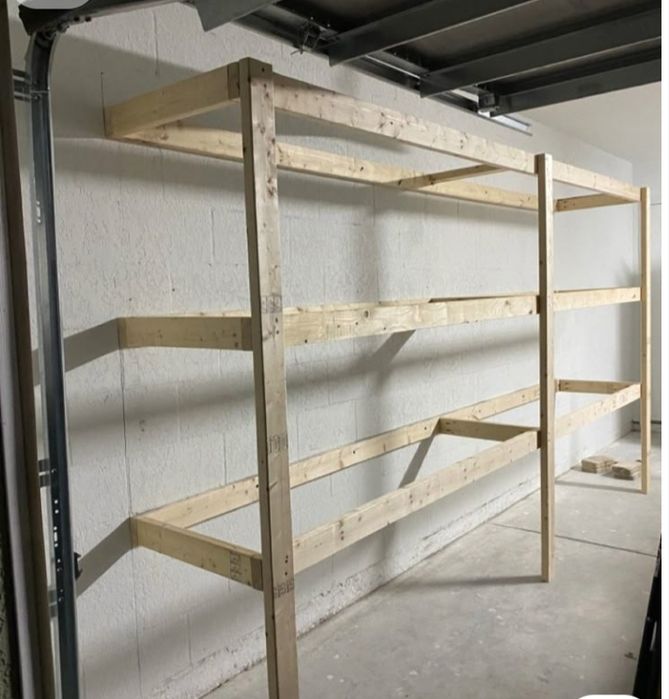 Полка для кладовке