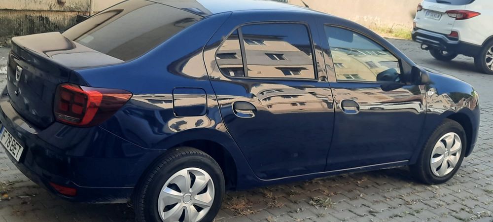 Autoturism full optiuni navi  buton ecoetc.. 1500 cm euro 5.