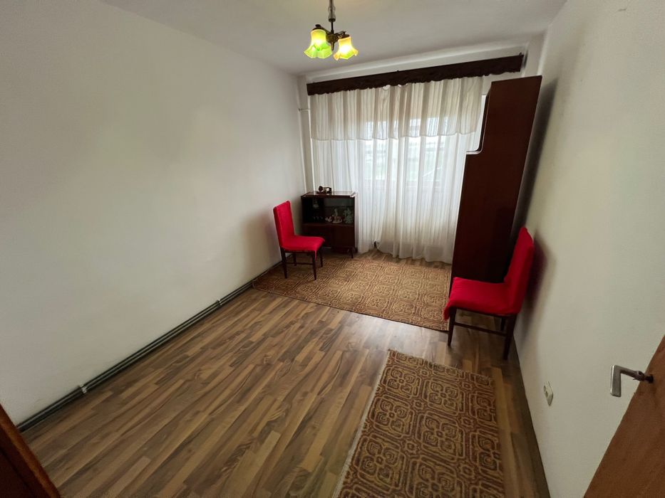 Apartament Spatios, Decomandat 58mp utili, aproape de Mall, Catedrala
