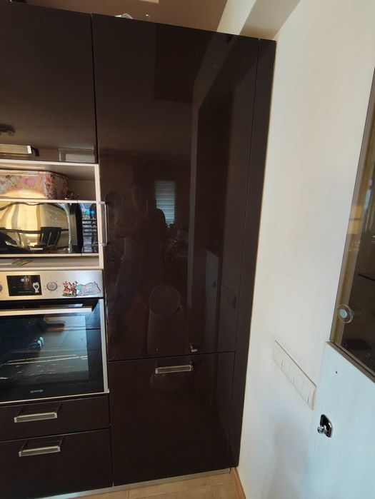 Хладилник Hotpoint Ariston A+ за вграждане
