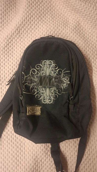 Раница Nike ,Zara 10evro