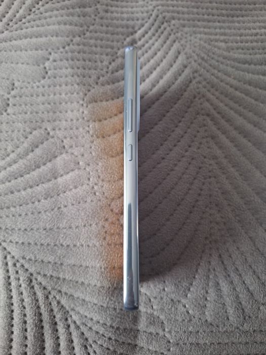 Продам телефон Samsung Galaxy A52