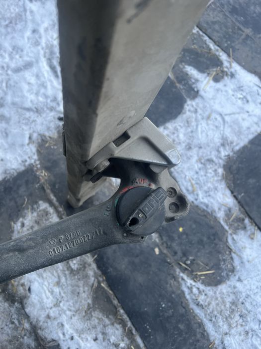 Продам фаркоп w124