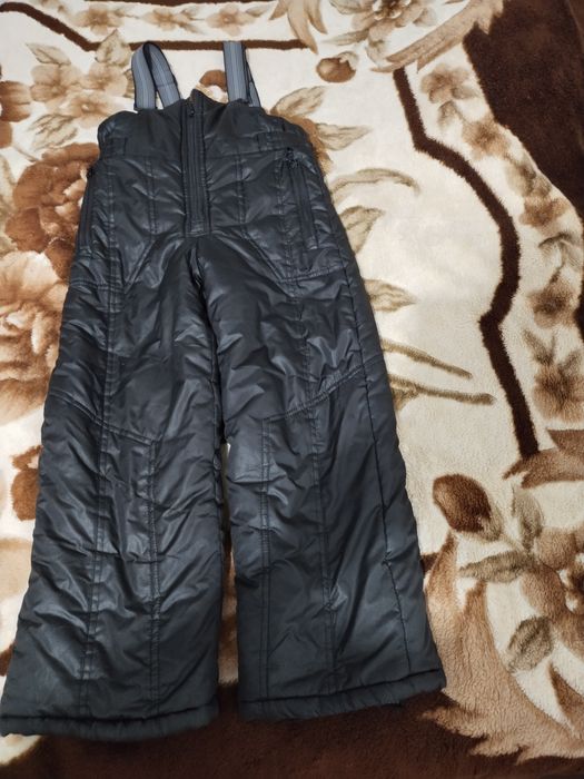 Продам комбинезон в отл. состоянии