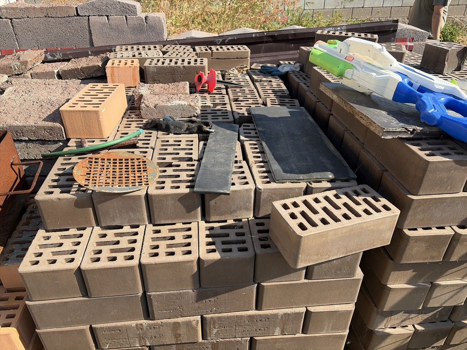 Продам кирпич “Енки”