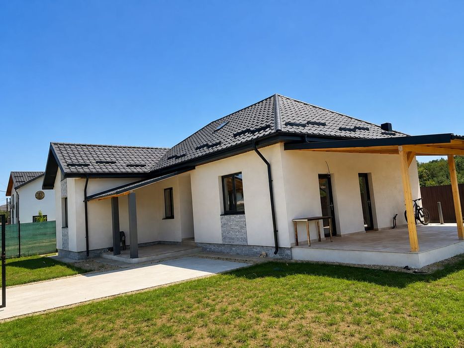 Casă de vânzare noua